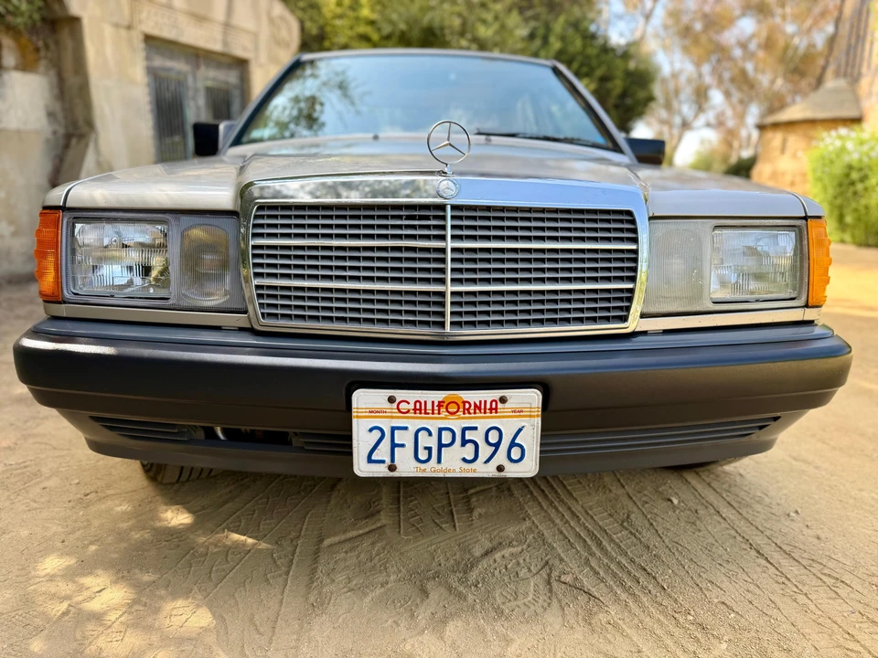 1987 Mercedes-Benz 190E - Image 7 of 31