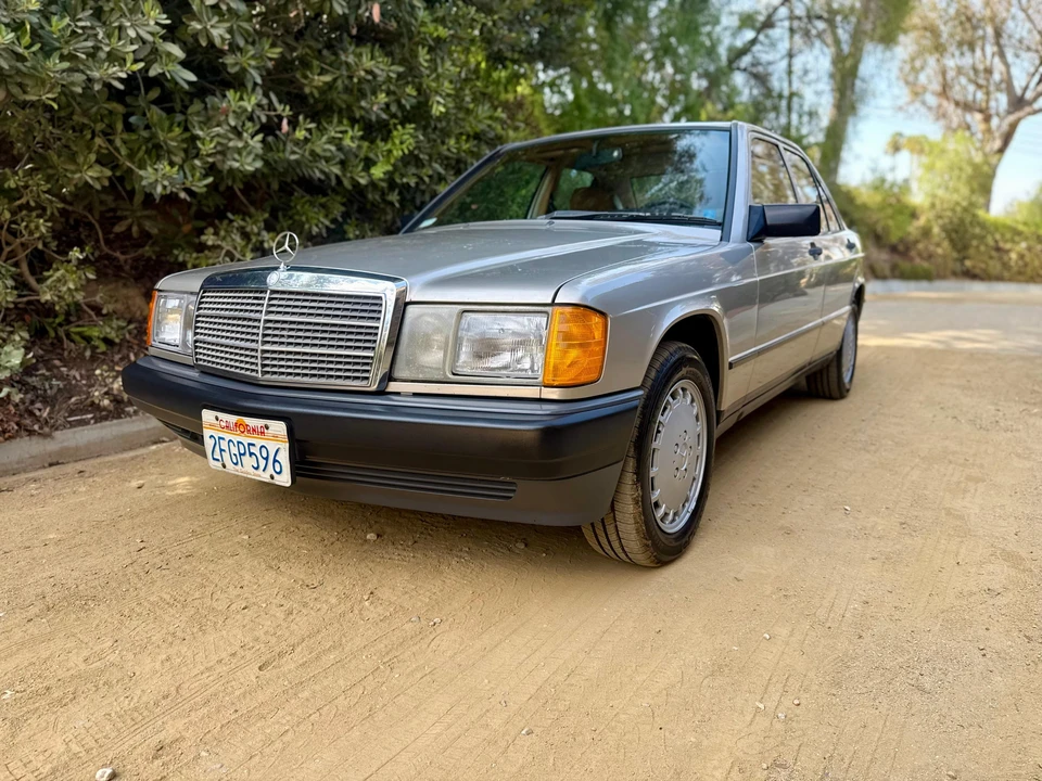 1987 Mercedes-Benz 190E - Image 9 of 31