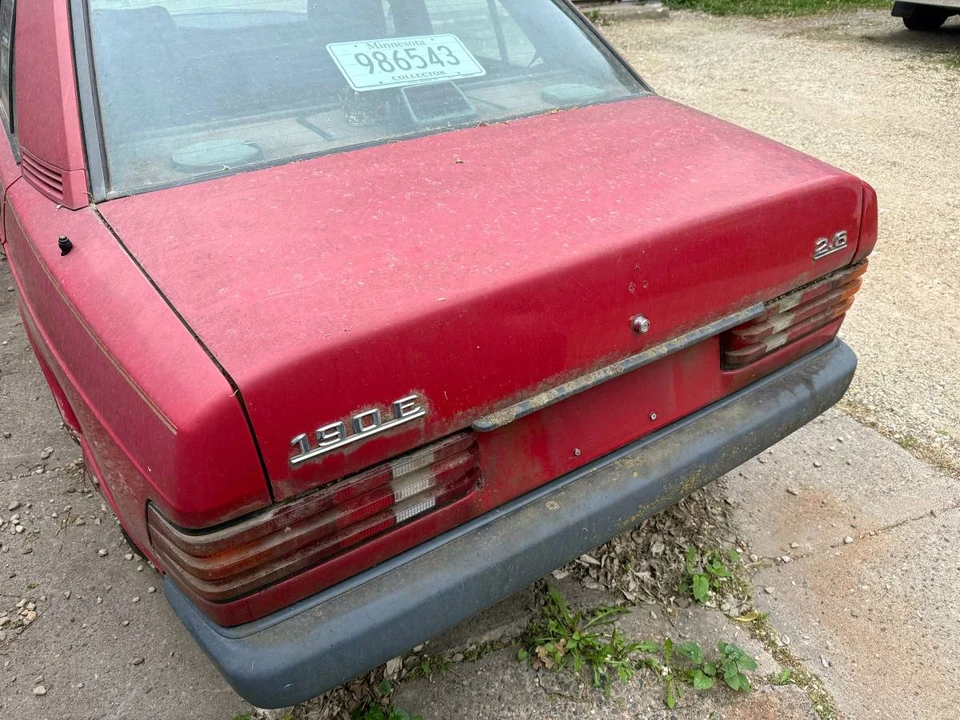 1987 Mercedes-Benz 190E - Image 4 of 24