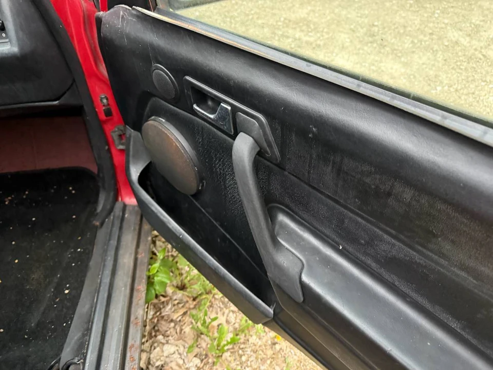 1987 Mercedes-Benz 190E - Image 15 of 24