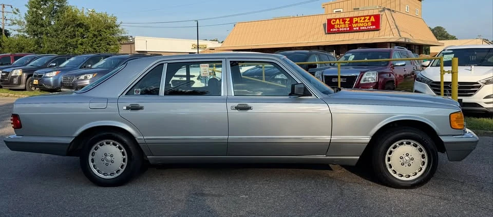 1987 Mercedes-Benz W126 S-Class Sedan - Image 4 of 20