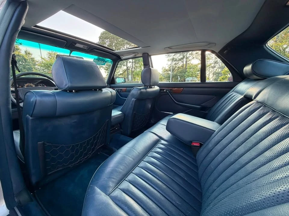 1987 Mercedes-Benz W126 S-Class Sedan - Image 13 of 20