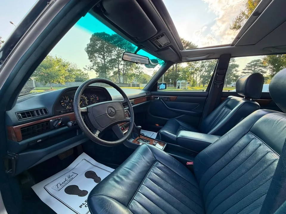 1987 Mercedes-Benz W126 S-Class Sedan - Image 12 of 20