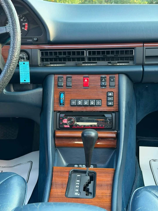 1987 Mercedes-Benz W126 S-Class Sedan - Image 19 of 20