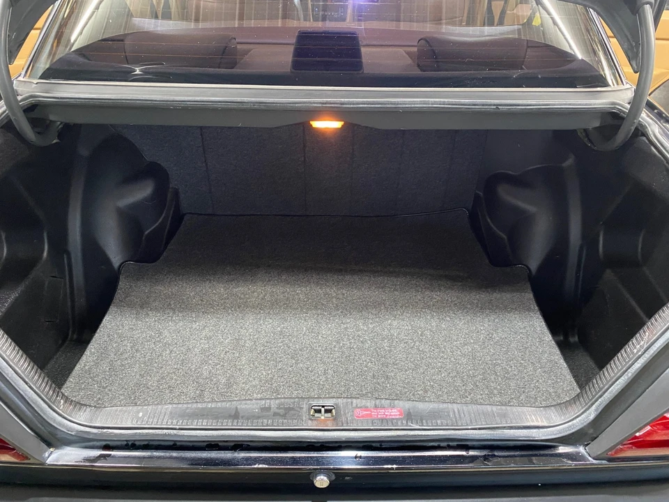 1987 Mercedes-Benz W124 E-Class - Image 12 of 20