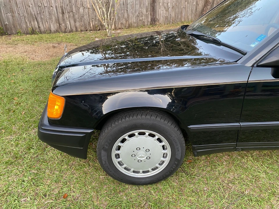 1987 Mercedes-Benz W124 E-Class - Image 20 of 20