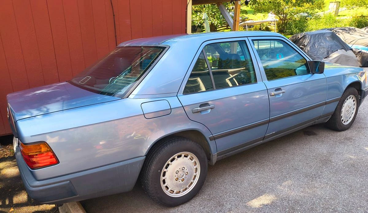 1987 Mercedes-Benz W124 E-Class - Image 13 of 14