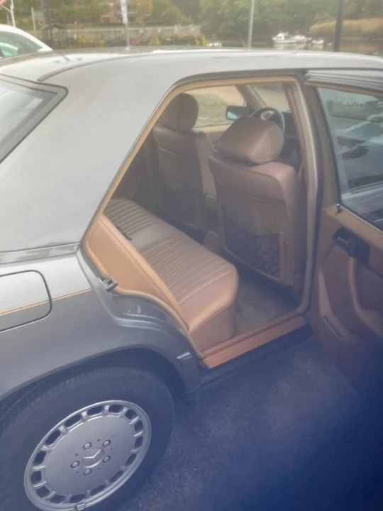 1987 Mercedes-Benz W124 E-Class - Image 8 of 8