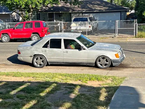1987 Mercedes-Benz 300 D AMG Body Kit