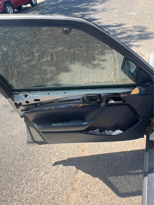1987 Mercedes-Benz 190E - Image 9 of 19