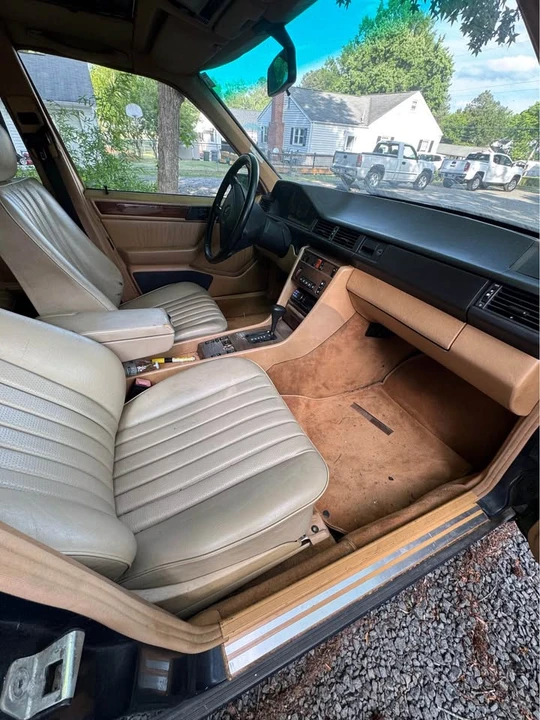 1987 Mercedes-Benz W124 E-Class - Image 4 of 9