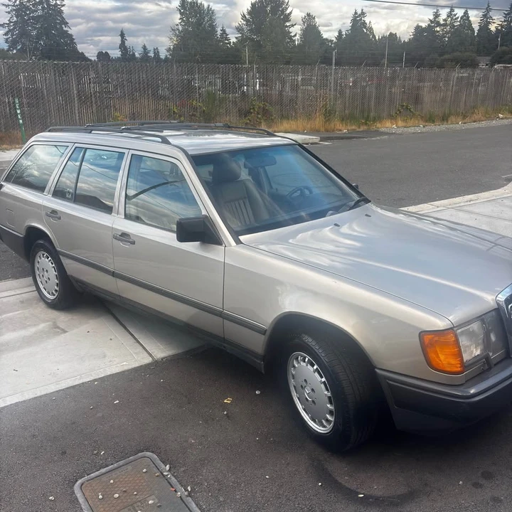 1987 Mercedes-Benz 190E - Image 6 of 15