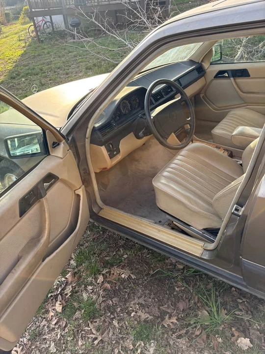 1987 Mercedes-Benz W124 E-Class - Image 5 of 8