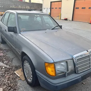 1987 Mercedes-Benz 300E