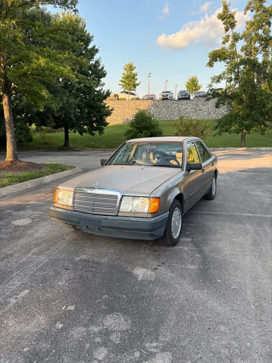 1987 Mercedes-Benz W124 E-Class - Image 7 of 7