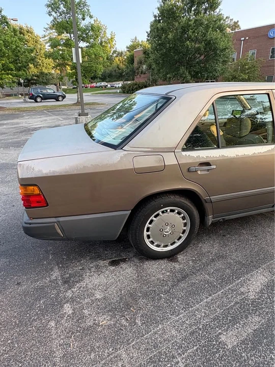 1987 Mercedes-Benz W124 E-Class - Image 5 of 7