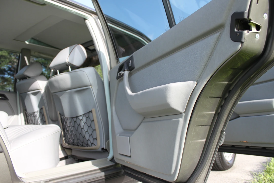 1987 Mercedes-Benz W124 E-Class - Image 24 of 31