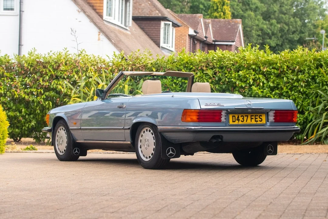 1987 Mercedes-Benz R107 SL-Class - Image 18 of 30