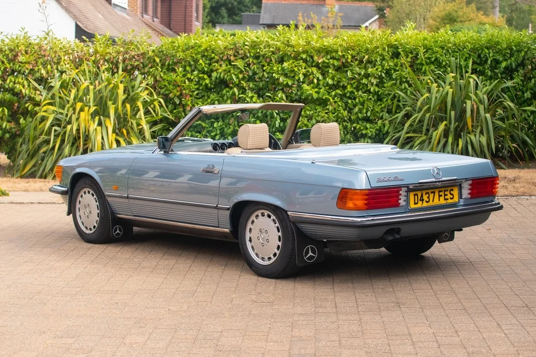 1987 Mercedes-Benz R107 SL-Class - Image 20 of 30
