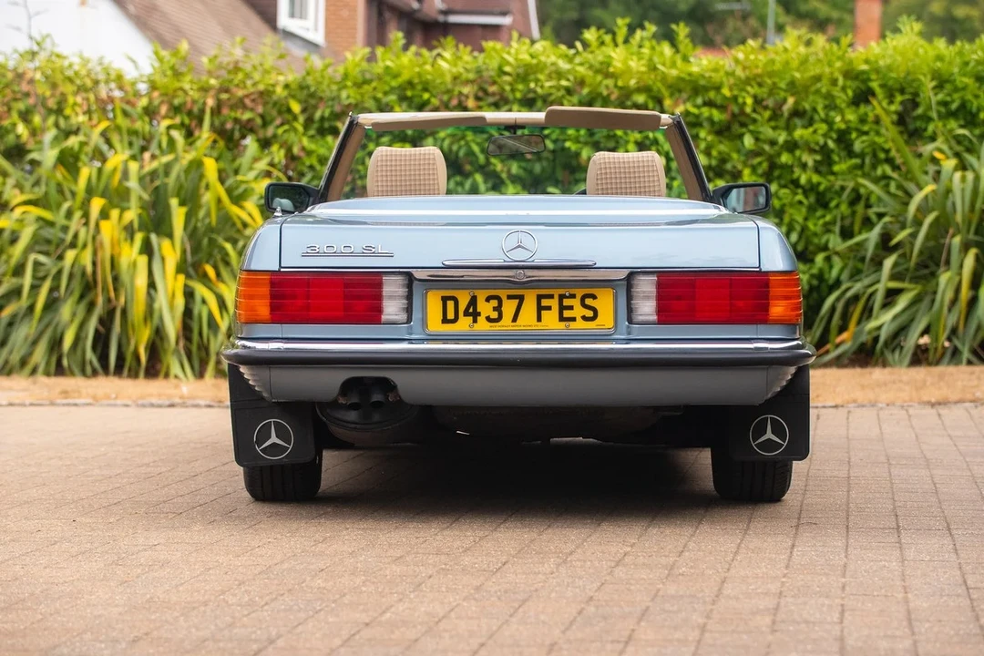 1987 Mercedes-Benz R107 SL-Class - Image 22 of 30