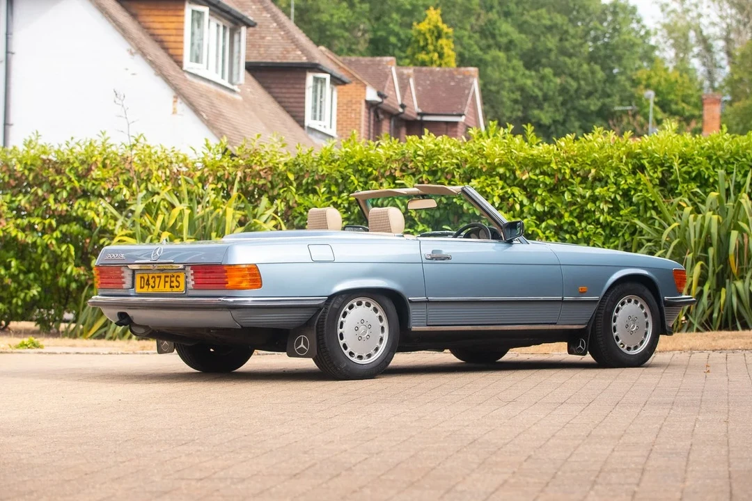 1987 Mercedes-Benz R107 SL-Class - Image 23 of 30