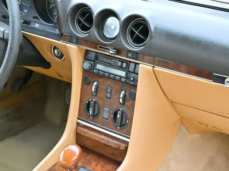 1987 Mercedes-Benz R107 SL-Class - Image 20 of 31