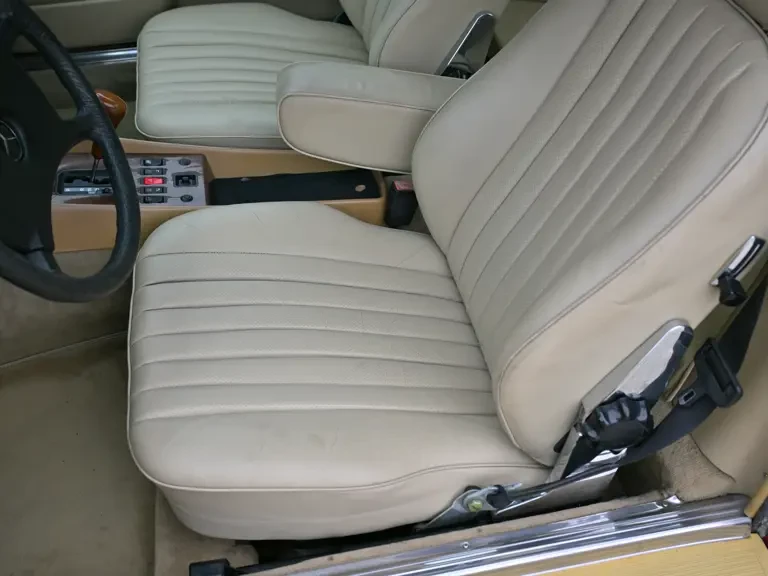 1987 Mercedes-Benz R107 SL-Class - Image 24 of 31