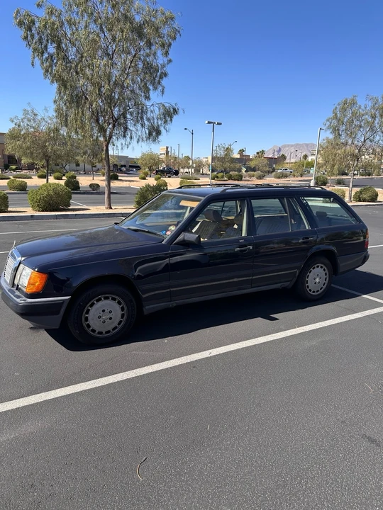 1987 Mercedes-Benz W124 E-Class - Image 4 of 31