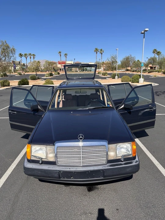 1987 Mercedes-Benz W124 E-Class - Image 12 of 31