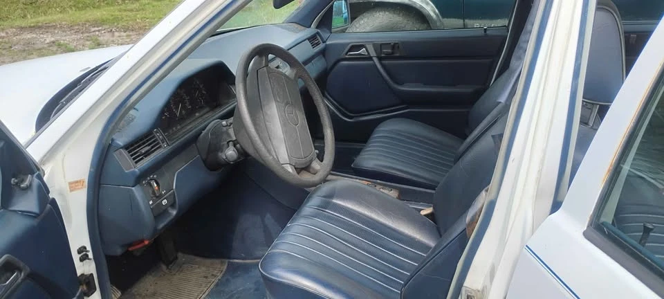 1987 Mercedes-Benz W124 E-Class - Image 6 of 15