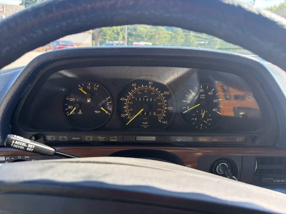 1987 Mercedes-Benz 190E - Image 19 of 31