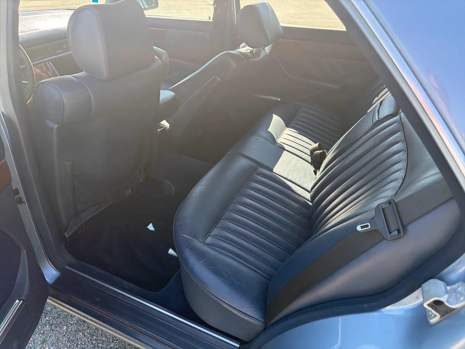 1987 Mercedes-Benz 190E - Image 24 of 31