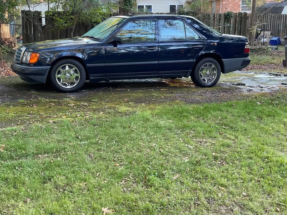1987 Mercedes-Benz W124 E-Class - Image 9 of 9