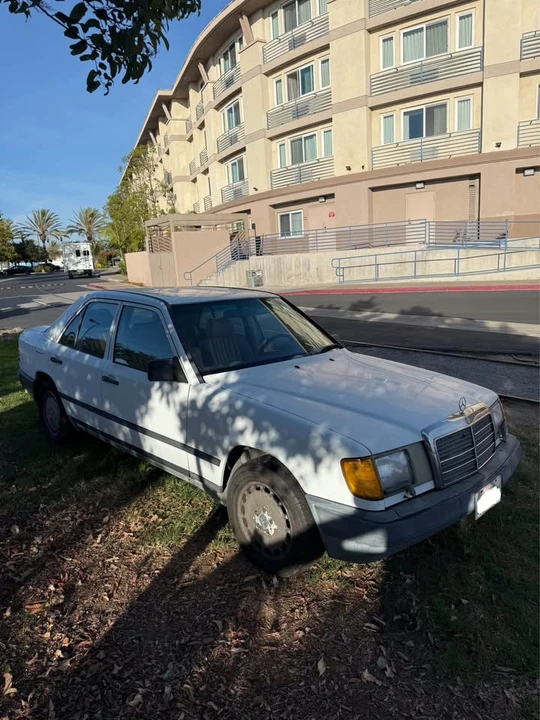 1987 Mercedes-Benz W124 E-Class - Image 3 of 6