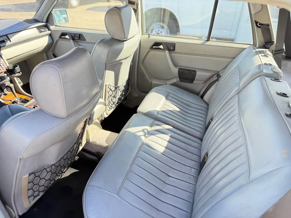 1987 Mercedes-Benz W124 E-Class - Image 11 of 19