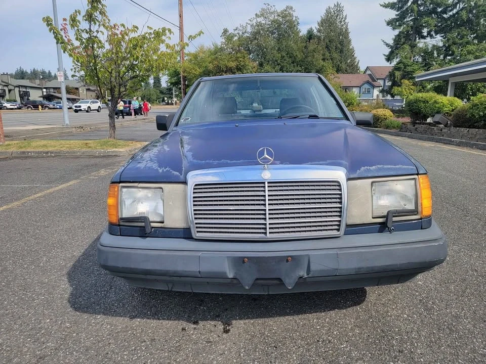 1987 Mercedes-Benz W124 E-Class - Image 2 of 20