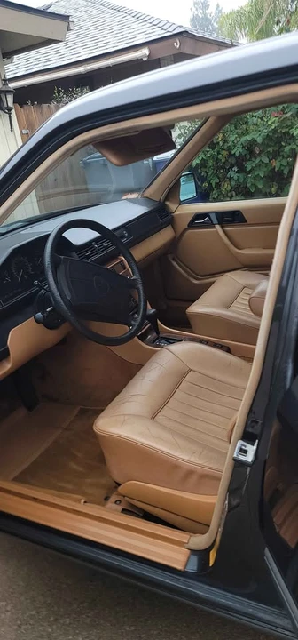 1987 Mercedes-Benz W124 E-Class - Image 2 of 8