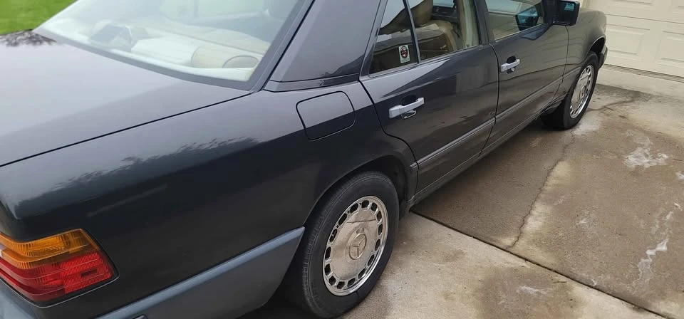 1987 Mercedes-Benz W124 E-Class - Image 5 of 8