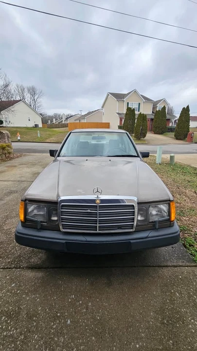 1987 Mercedes-Benz W124 E-Class - Image 3 of 8