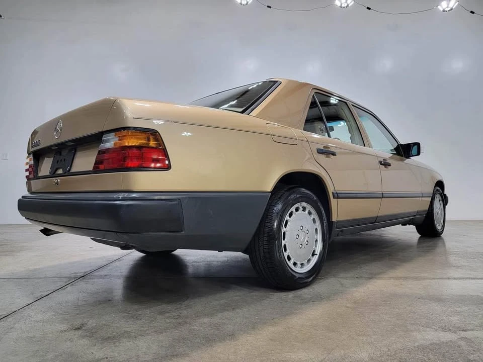 1987 Mercedes-Benz W124 E-Class - Image 4 of 20