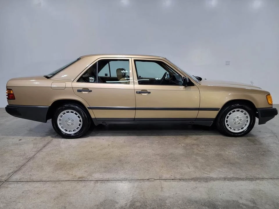 1987 Mercedes-Benz W124 E-Class - Image 5 of 20