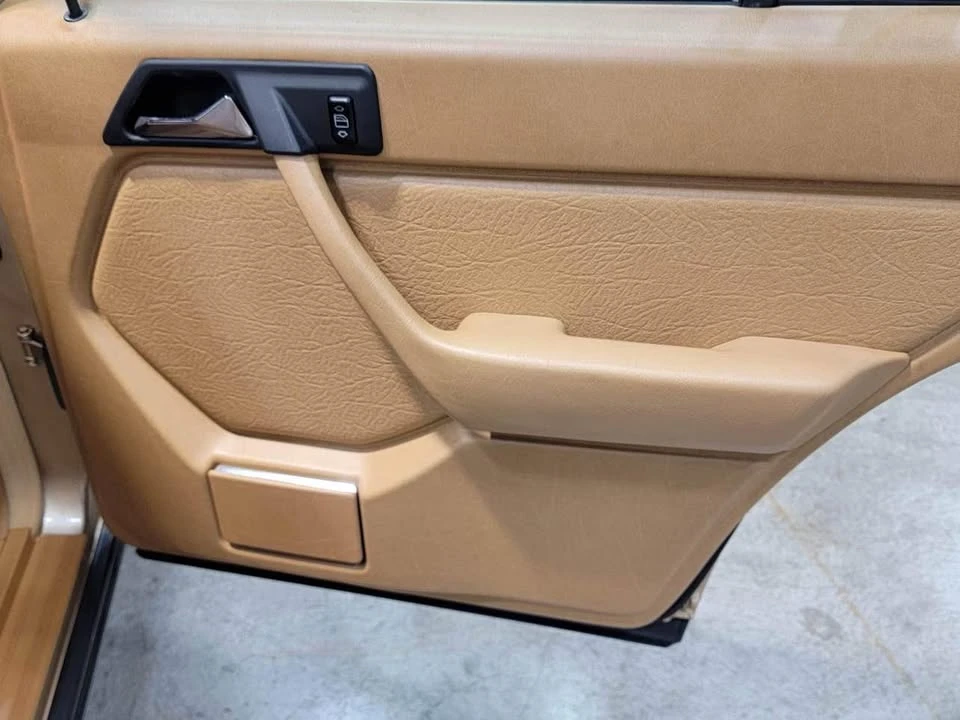 1987 Mercedes-Benz W124 E-Class - Image 15 of 20
