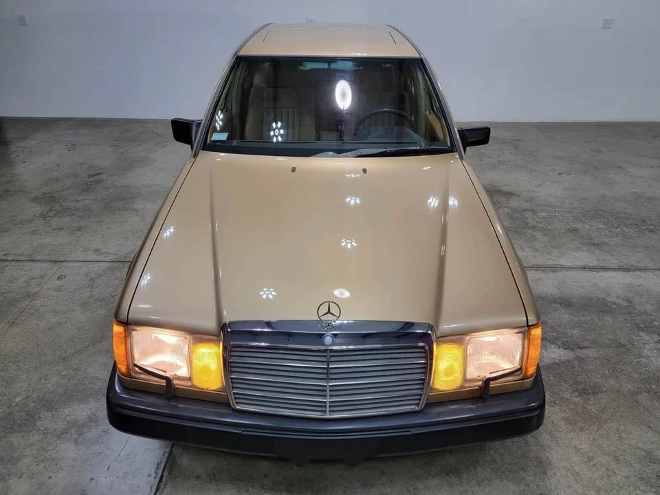 1987 Mercedes-Benz W124 E-Class - Image 8 of 20