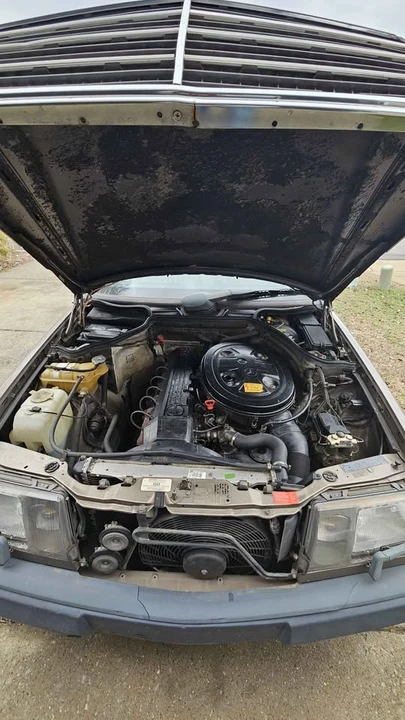1987 Mercedes-Benz W124 E-Class - Image 10 of 12