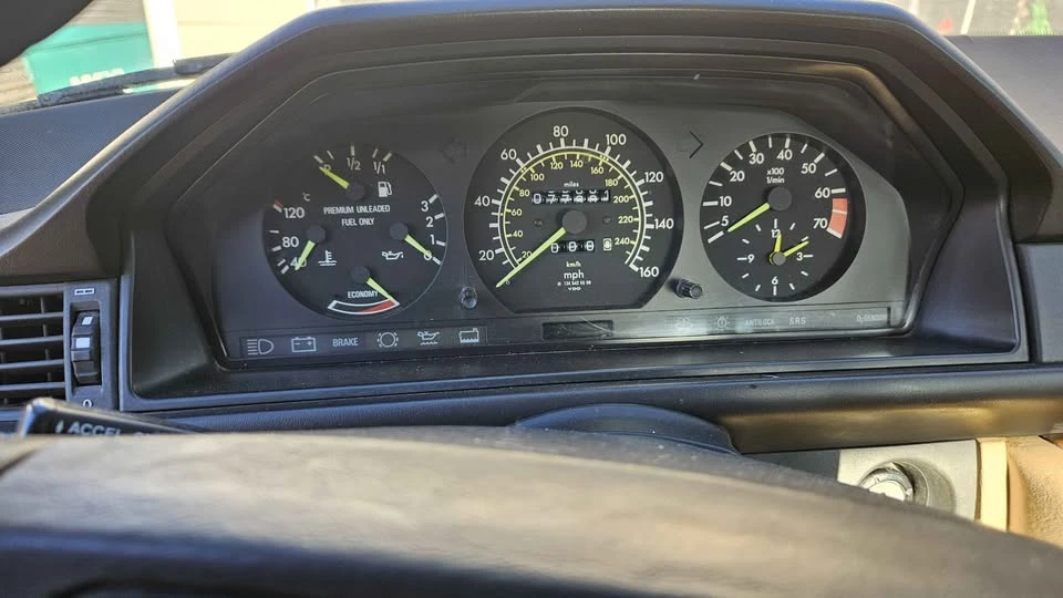 1987 Mercedes-Benz W124 E-Class - Image 5 of 12