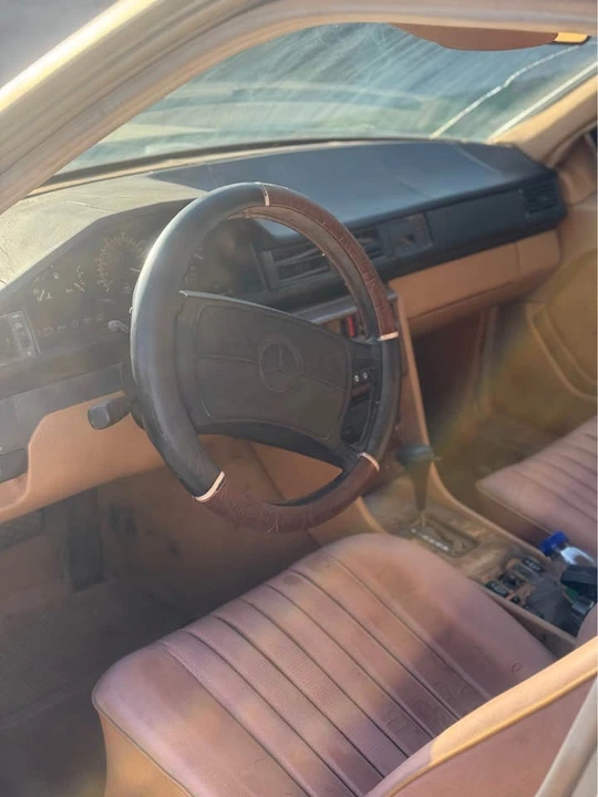 1987 Mercedes-Benz W124 E-Class - Image 5 of 7