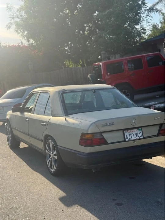 1987 Mercedes-Benz W124 E-Class - Image 3 of 7