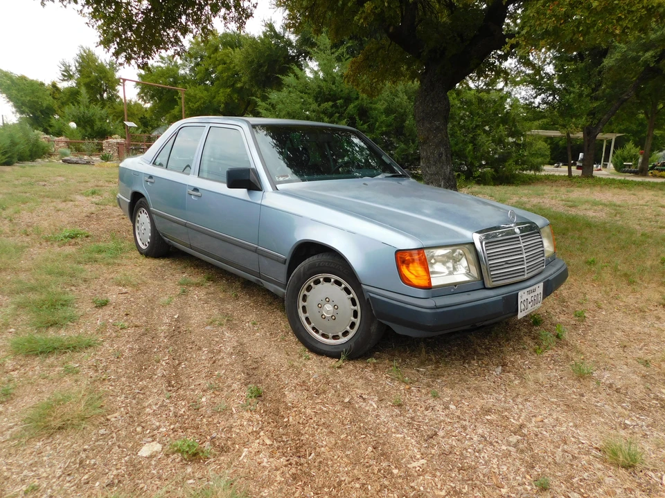 1987 Mercedes-Benz W124 E-Class - Image 31 of 31