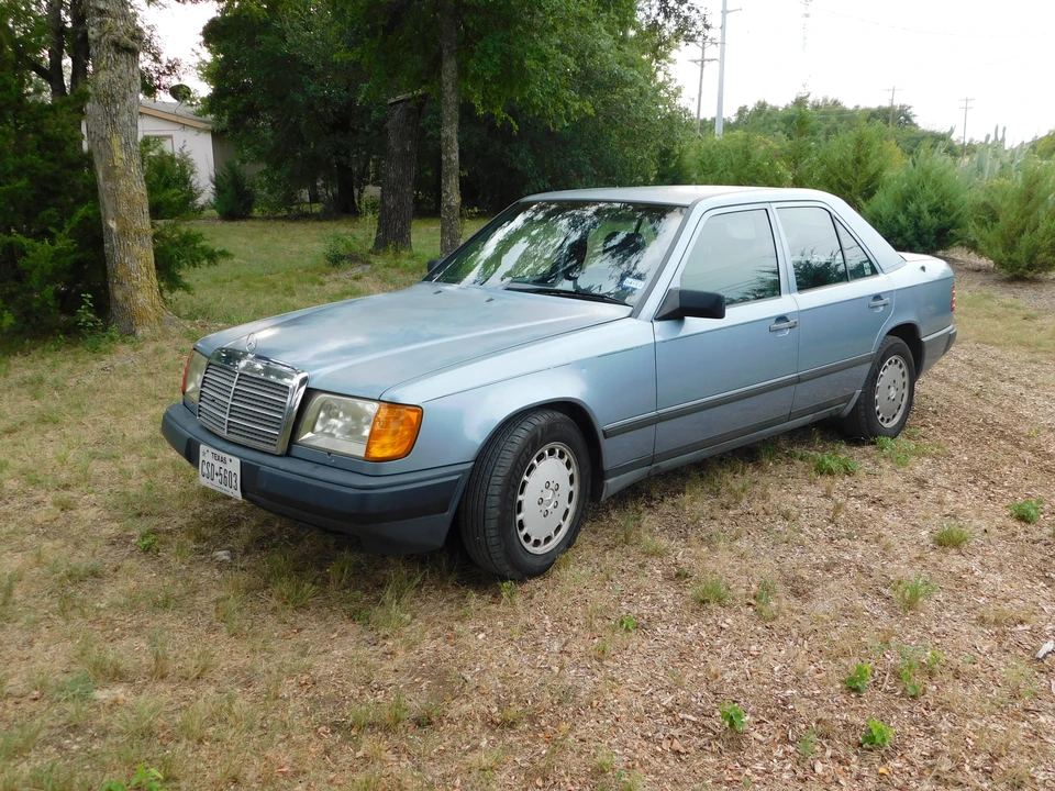 1987 Mercedes-Benz W124 E-Class - Image 8 of 31