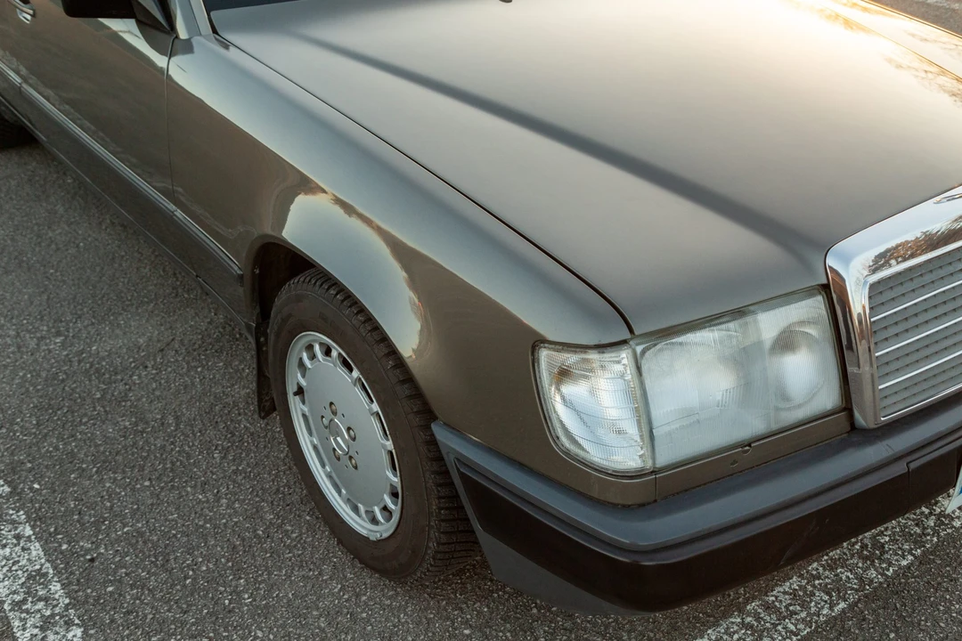 1987 Mercedes-Benz W124 E-Class - Image 23 of 31